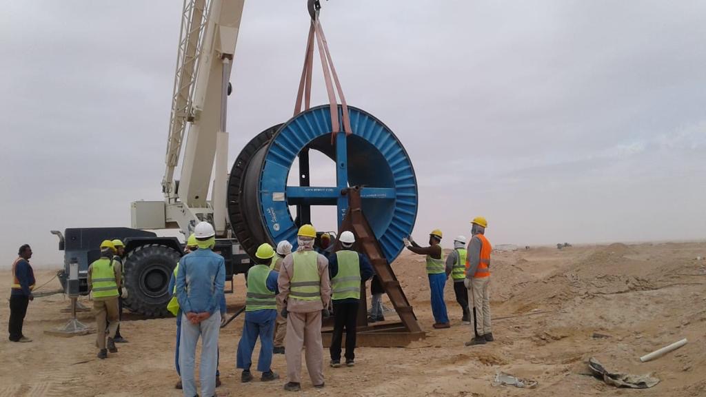 Workforce coordination during handling operations at project sites